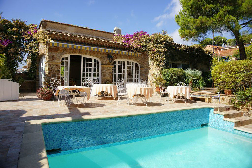 Hotel L' Escapade & Restaurant Le Pradet